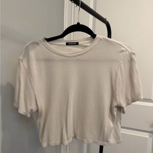 TALENTLESS Cream Crop Top